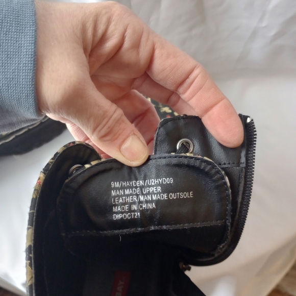 Union Bay women's boots size 9 - Picture 2 of 5